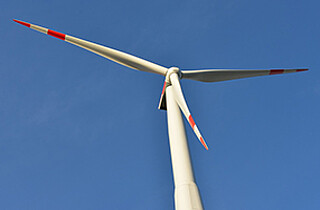 Direkte Wind-zu-Wärme-Umwandlung über Wirbelstrom 