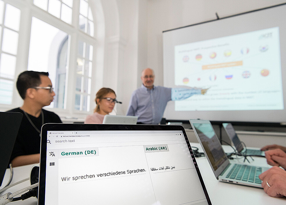 The goal of kites: KIT researchers Prof. Alexander Waibel and Dr. Sebastian Stüker wanted to improve human communication with their language technologies.