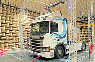 Rarity with rollers – The 4WD-Acoustic-Chassis-Dynamometer