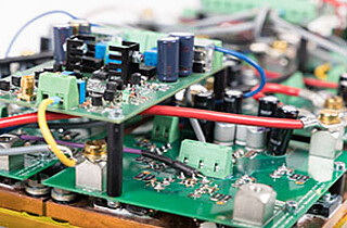 Differential amplifier with any number of inputs 