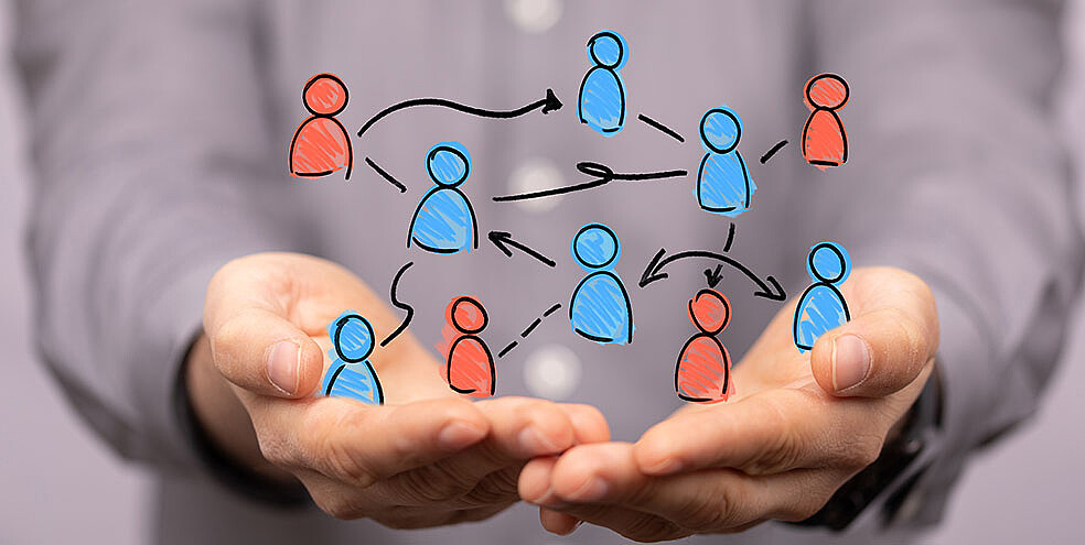 Bei den KIT Industry Experts steht der persönliche Austausch zwischen Industrieexperten und wissenschaftlichen Beschäftigten im Fokus. Der beiderseitige Dialog im Rahmen der KIT Industry Experts kann den Technologietransfer beflügeln. (Bild: nepool / Shutterstock)