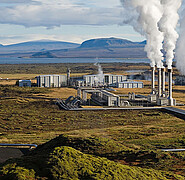The technical and energy capabilities of a geothermal plant, as shown here, are used for minimally invasive lithium extraction. The KIT process can be easily integrated into existing geothermal power plants without affecting energy production. (Image: WikiImages / pixabay.com)