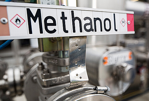 Turning climate-damaging Carbon Dioxide into Methanol