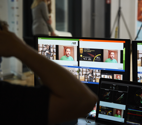 GoQuantum pitcht die Geschäftsidee digital. (Bild: Magali Hauser / KIT)