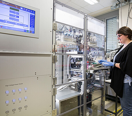 Carbonfasern – Ein Werkstoff mit Gesundheitsrisiko? (Bild: KIT)