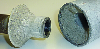 Fracture pattern of two hollow sections joined by means of the new hybrid bonding technology. This joint meets highest stability requirements and can compensate even larger tolerances.